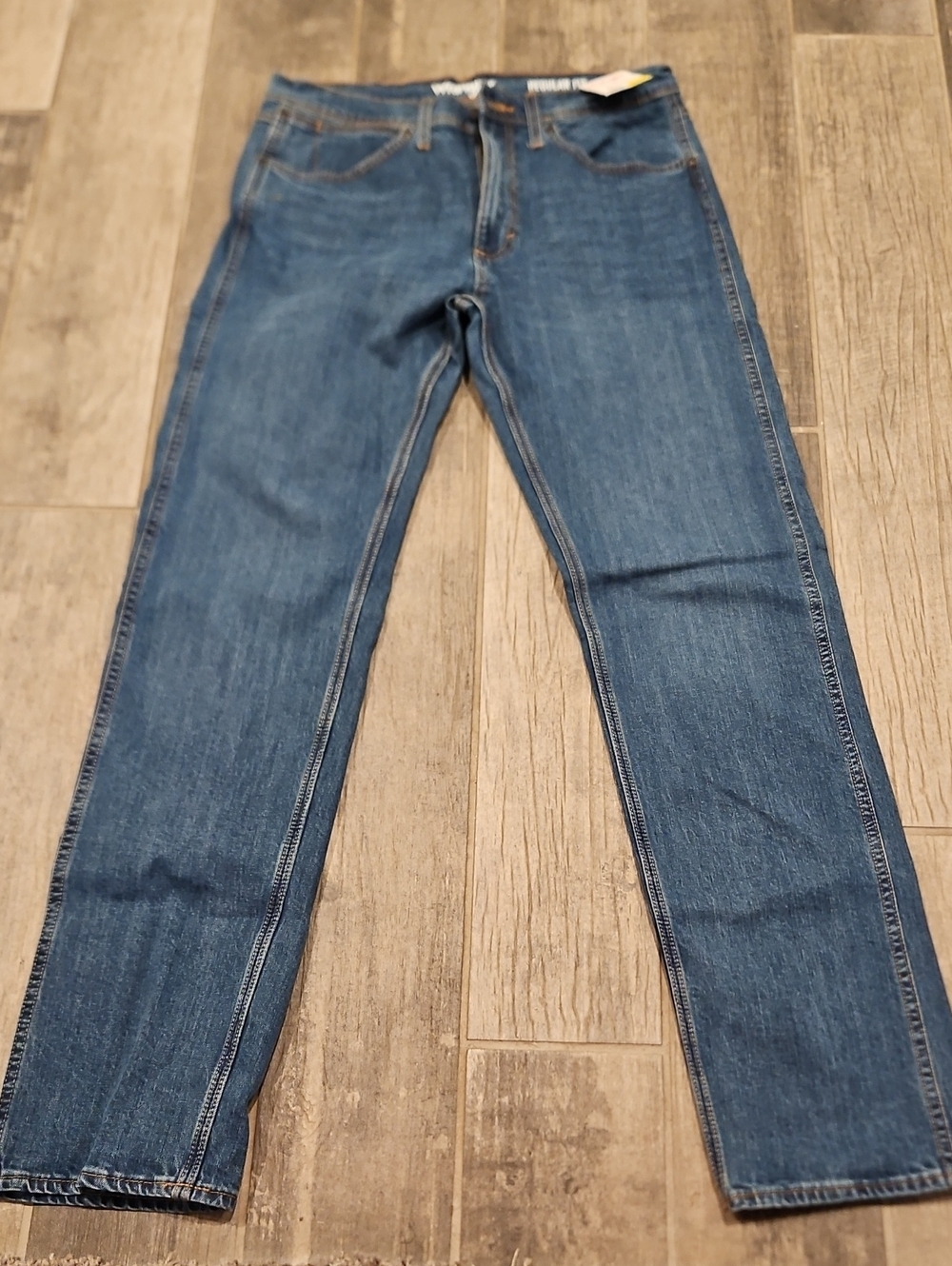 Wrangler Straight Jeans in Blue Denim